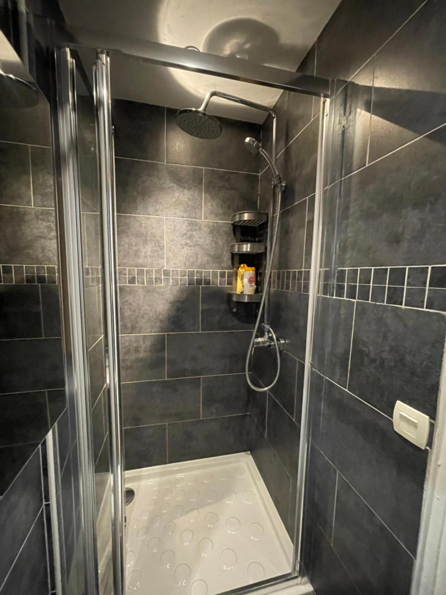 Studio Design Proche Champs-Elysees Paris Bagian luar foto