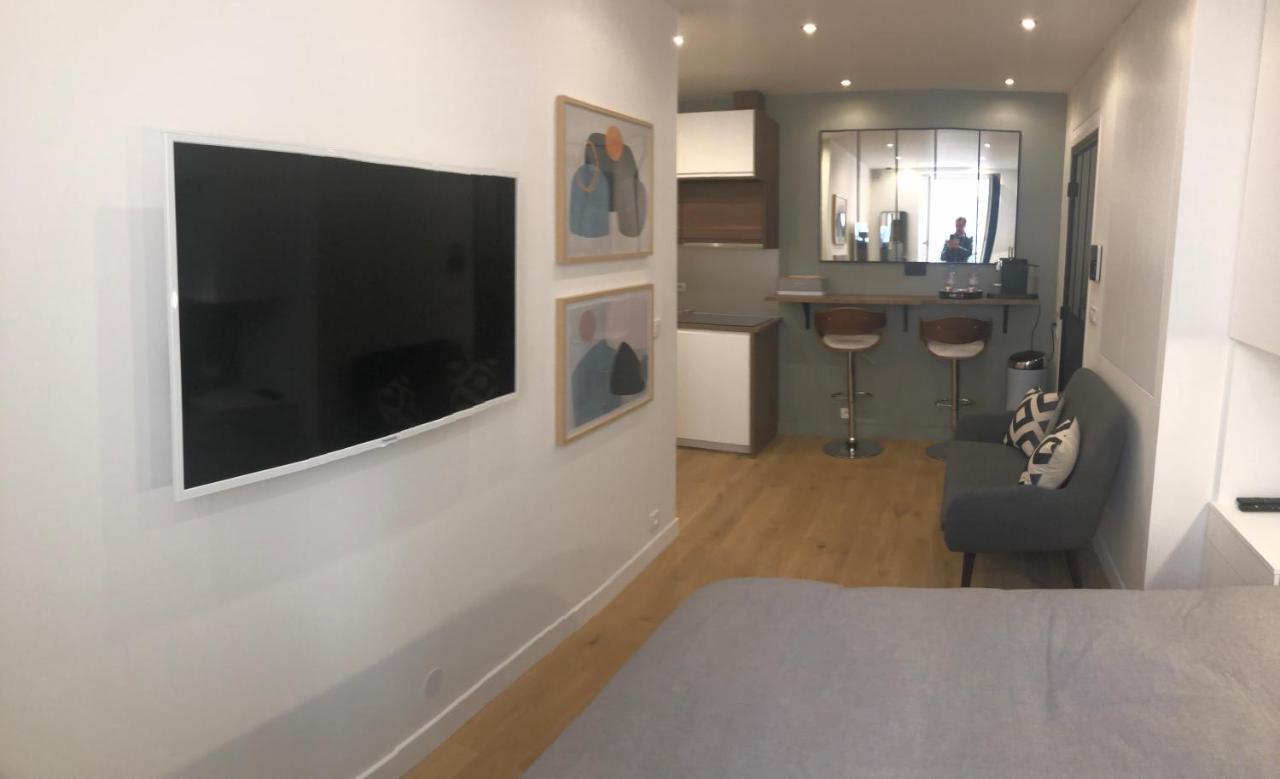 Studio Design Proche Champs-Elysees Paris Bagian luar foto