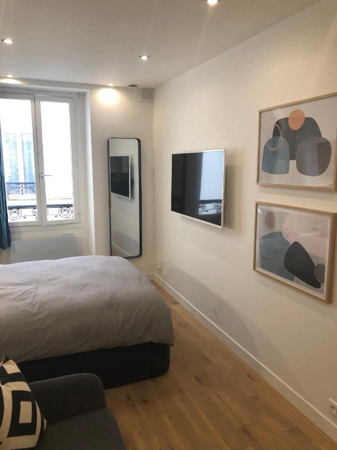 Studio Design Proche Champs-Elysees Paris Bagian luar foto